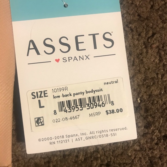 Spanx ❤️ Assets- low-back panty bodysuit - Picture 7 of 8